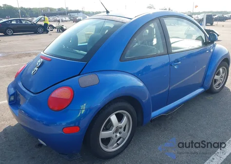 2000 Volkswagen New Beetle Glx from USA, damaged, VIN 3VWDD21C2YM470997